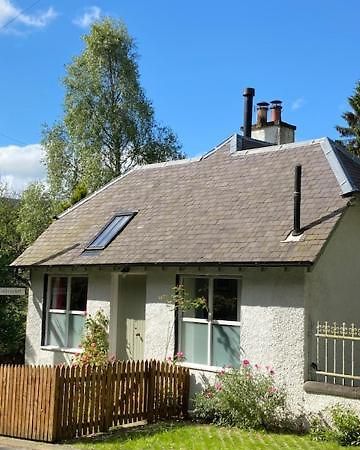 Cobbler'S Cottage At Kindrochet, Strathtay 피틀로크리 외부 사진