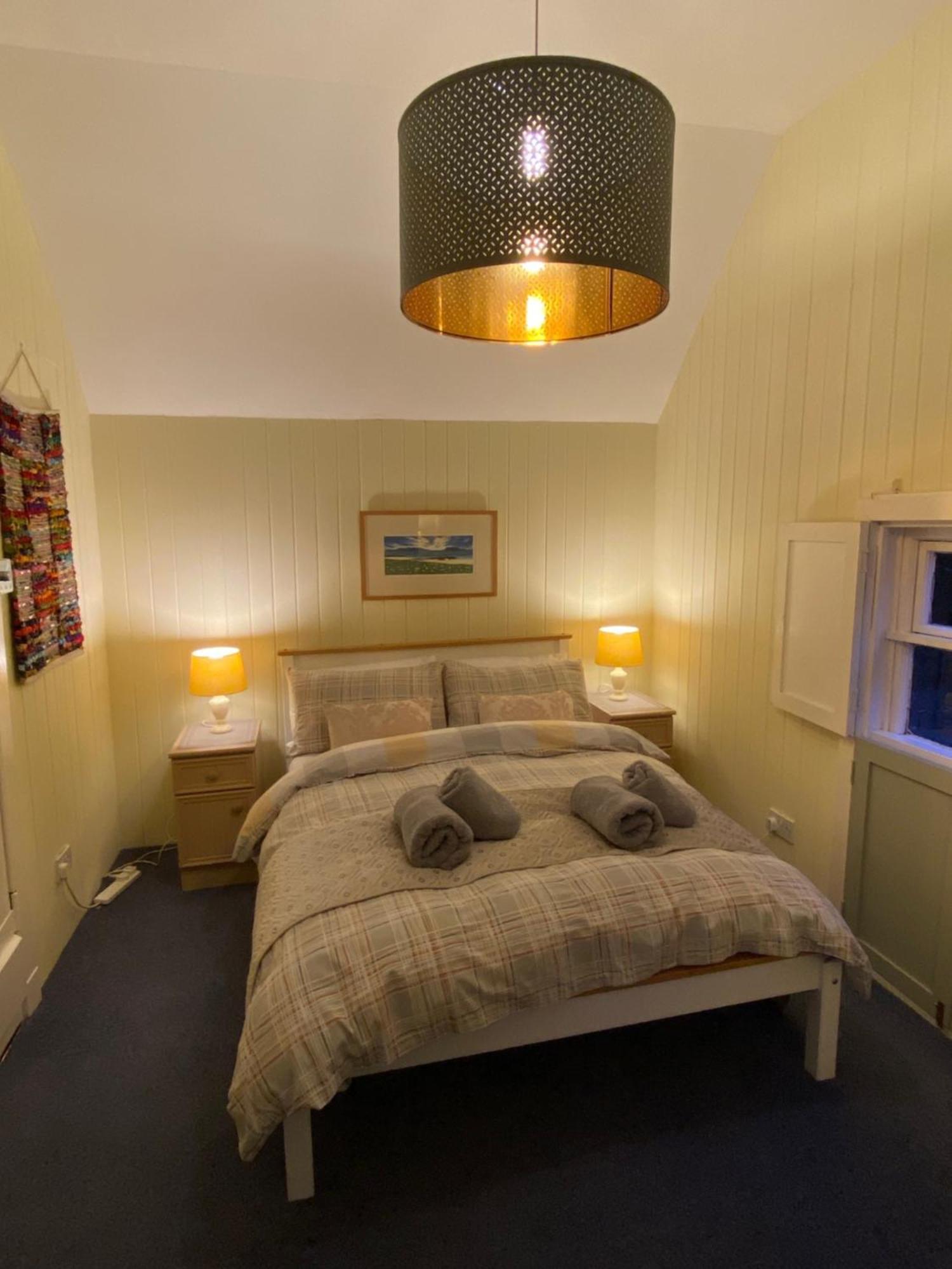 Cobbler'S Cottage At Kindrochet, Strathtay 피틀로크리 외부 사진